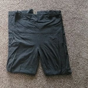 Women's gray yoga pants